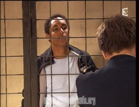 ZACH EN PRISON